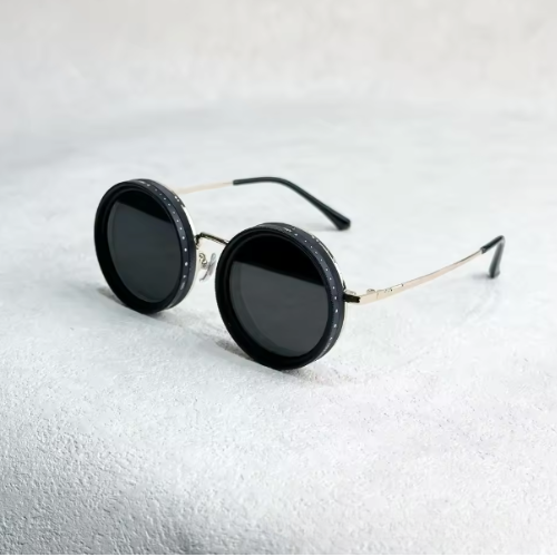 🕶️ Adjustable Tint Retro Sunglasses – Το μέλλον των γυαλιών ηλίου είναι εδώ.